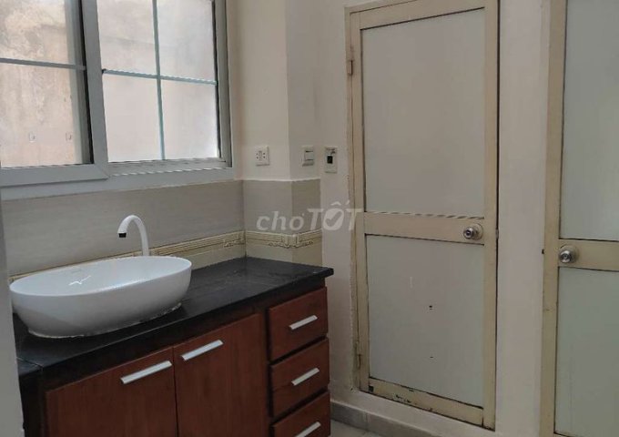 CHO THUÊ NGUYÊN CĂN LẦU 1 MẶT TIỀN ĐƯỜNG NGHĨA THỤC – PHƯỜNG 5, QUẬN 5, TP. HCM