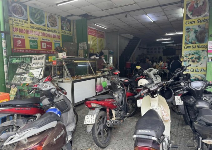 Cần sang nhượng quán cơm tâm huyết, lượng khách + app ổn định, chủ nhà dễ tính...