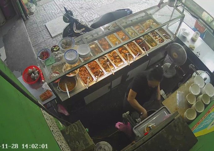 Cần sang nhượng quán cơm tâm huyết, lượng khách + app ổn định, chủ nhà dễ tính...