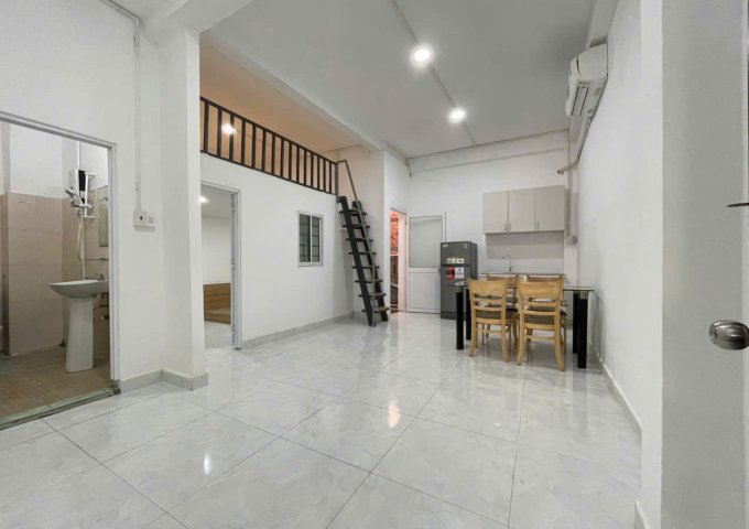 CHO THUÊ PHÒNG RỘNG 40M² – 1 PHÒNG NGỦ + 1 GÁC + 2 WC RIÊNG – TRUNG TÂM LÊ ĐỨC THỌ, GÒ VẤP