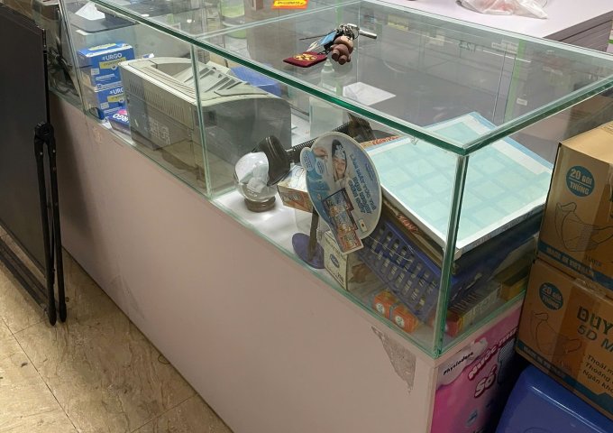 Cần Thanh lý toàn bộ CSVC và quầy tủ, bảng biển nhà thuốc khu vực Times City Hà Nội