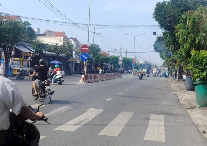 CHỦ CẦN BÁN GẤP LÔ ĐẤT MẶT TIỀN ĐT 743 – KÈM DÒNG TIỀN ỔN ĐỊNH 20 TRIỆU/THÁNG