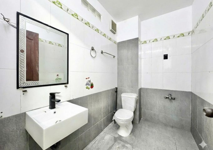 CHÍNH CHỦ CÒN 1 PHÒNG ĐÔI CHO THUÊ – CỬA SỔ THOÁNG – MIỄN PHÍ CHỖ ĐẬU XE Ô TÔ