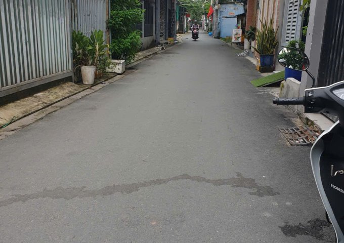 Chủ kẹt tiền cần bán gấp nhà 3 lầu, căn góc 2 mặt tiền tại phường Hiệp Bình