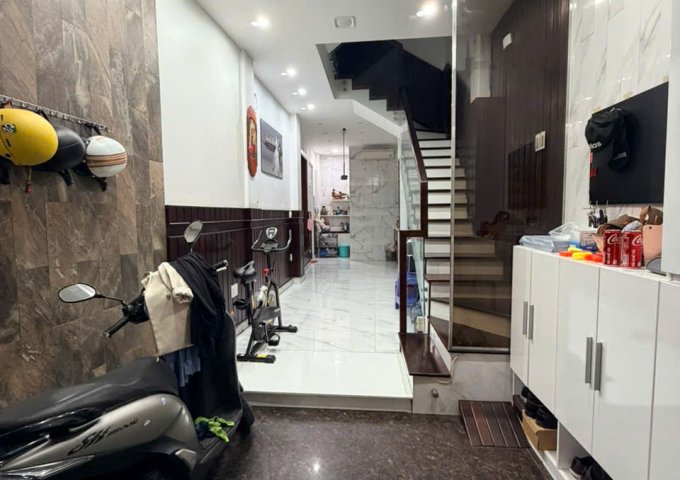 CHO THUÊ NHÀ TRUNG TÂM QUẬN 1