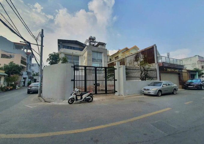 Chính chủ gửi bán lô đất góc 2 mặt tiền đường 28, phường Cát Lái, Quận 2 (TP Thủ Đức).