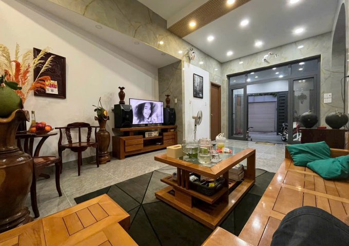 CẦN BÁN NHANH NHÀ MẶT TIỀN – GIÁ 6 TỶ 950 TRIỆU