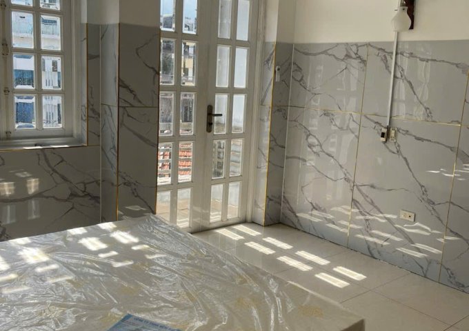 PHÒNG TRỌ FULL NỘI THẤT TRUNG TÂM PHÚ NHUẬN – BAN CÔNG THOÁNG MÁT