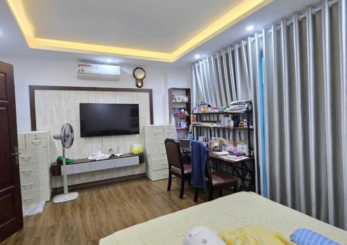 SIÊU PHẨM NHÀ PHỐ PHAN ĐÌNH GIÓT – GẦN Ô TÔ TRÁNH, GIÁ HIẾM CHỈ 6,9 TỶ