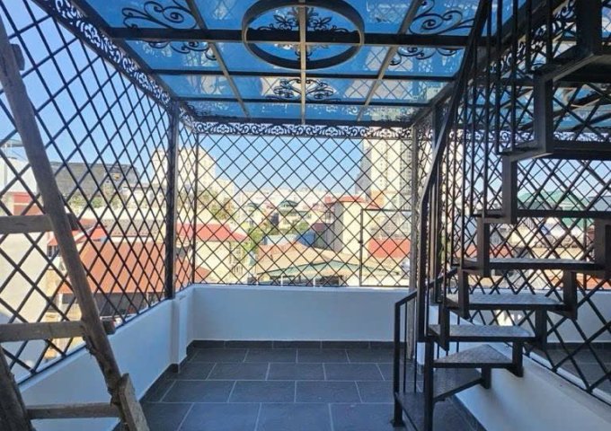 SIÊU PHẨM GIÁP BÁT – NHÀ ĐẸP 5 TẦNG THANG MÁY – FULL NỘI THẤT – CHỈ VIỆC XÁCH VALI VỀ Ở