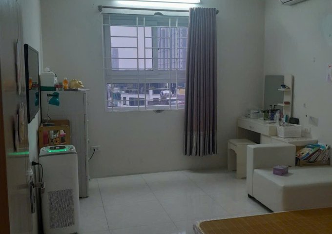 Cho thuê căn hộ chung cư ngõ 622 Minh Khai 70m2, 2 ngủ, 10.5 Triệu