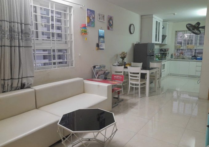 Cho thuê căn hộ chung cư ngõ 622 Minh Khai 70m2, 2 ngủ, 10.5 Triệu