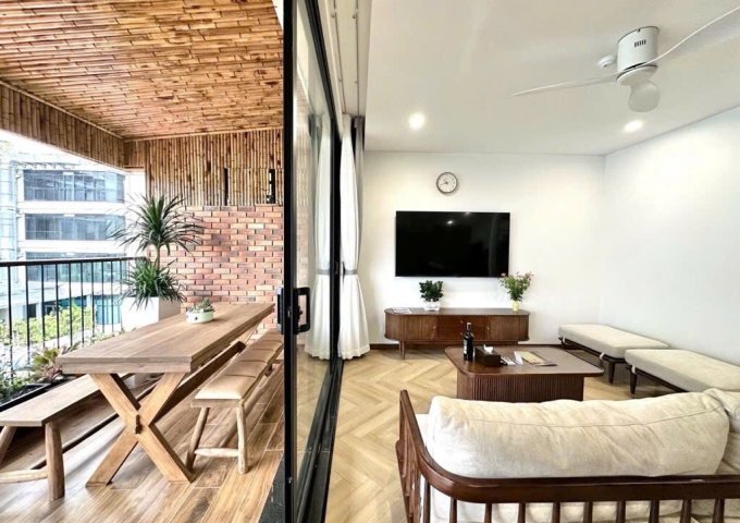 VĂN CAO - TOÀ HOTEL ĐẲNG CẤP - Ô TÔ QUA - SÁT PHỐ - DÒNG TIỂN 6 TỶ - DT 139m² MT 8m - 95tỷ 