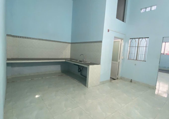 Cho thuê nhà mặt tiền đường D11, vị trí trung tâm KDC Thuận Giao – rất phù hợp kinh doanh buôn bán đa ngành.