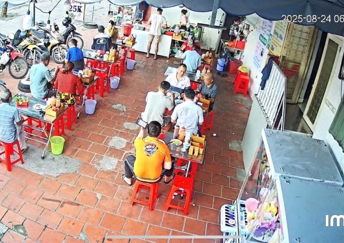 SANG NHƯỢNG QUÁN PHỞ & BÚN BÒ HUẾ – DOANH THU ỔN ĐỊNH