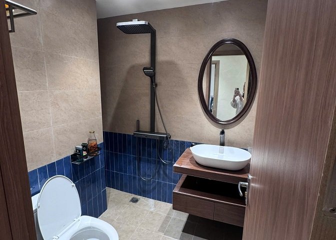 Chính chủ bán CC 83m tầng 12 Le Grand Jardin Sài Đồng giá 7,2 tỷ ban công ĐN sẵn sổ