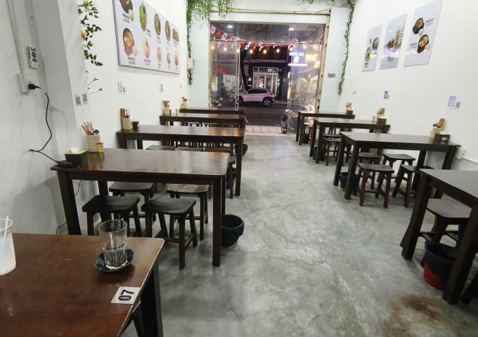 Sang lại quán mặt tiền trung tâm Hải Châu – vị trí kinh doanh sẵn dòng tiền