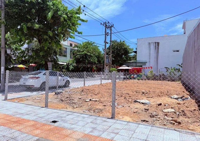Bán nhanh lô đất 2 mặt tiền Mẹ Thứ & Trần Tử Bình tại phường Hoà Xuân , TP Đà Nẵng