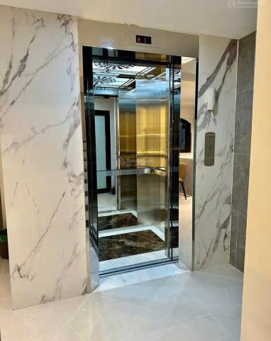 Tài chính hợp lý, chỉ 12.5 Tỷ sở hữu nhà mới kính cong, đẹp 6 tầng, thang máy khu vực Phú