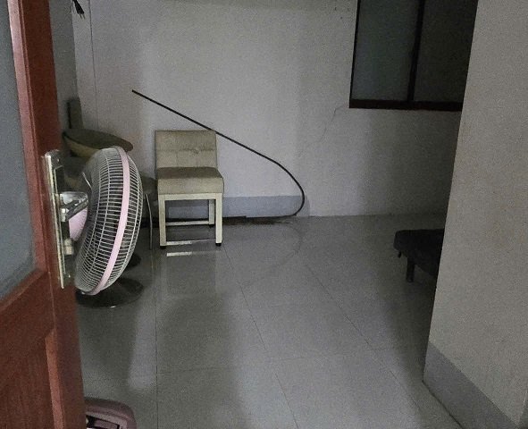 Chính chủ cần cho thuê mặt tiền tầng 1 nhà đẹp giá rẻ tại Phường 4 quận 4 thành phố Hồ Chí Minh thuận tiện kinh doanh buôn bán