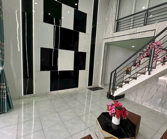 HIẾM – NHÀ GIÁ RẺ QUẬN 12 CŨ – VÀO Ở NGAY