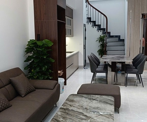 THƯỢNG THANH - LONG BIÊN – NHÀ MỚI 5 TẦNG – THANG MÁY