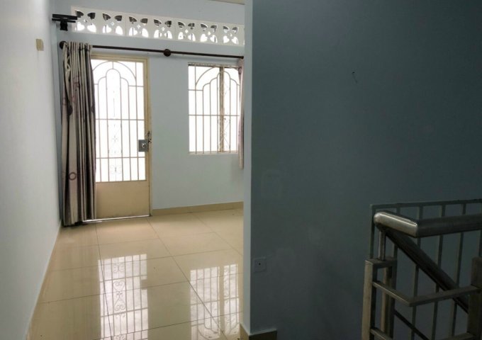 Bán nhà Hẻm 480 Nguyễn Tri Phương, Quận 10, 25m2, 3 tầng, giá 4.2 tỷ