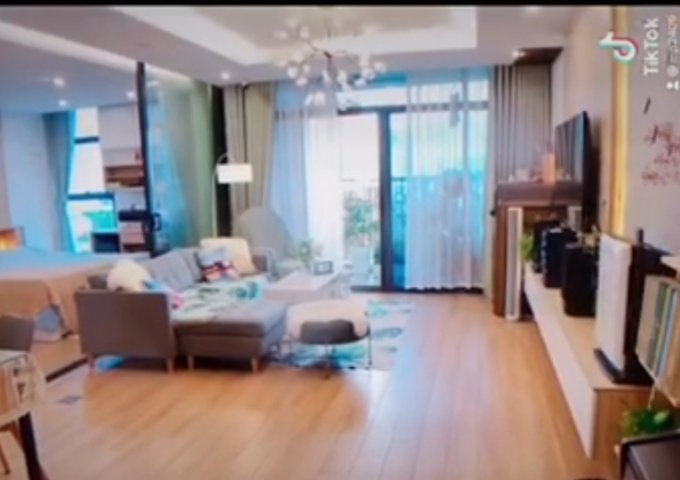 Bán chung cư New Skyline Văn Quán, 135m2,vị trí dẹp, giá 4 tỷ có thương lượng